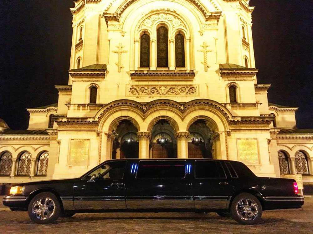 Автомобили-под-наем-пловдив MAX-GROUP-EVENTS-лимузина
